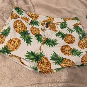 Loudmouth pineapple shorts size 10- worn